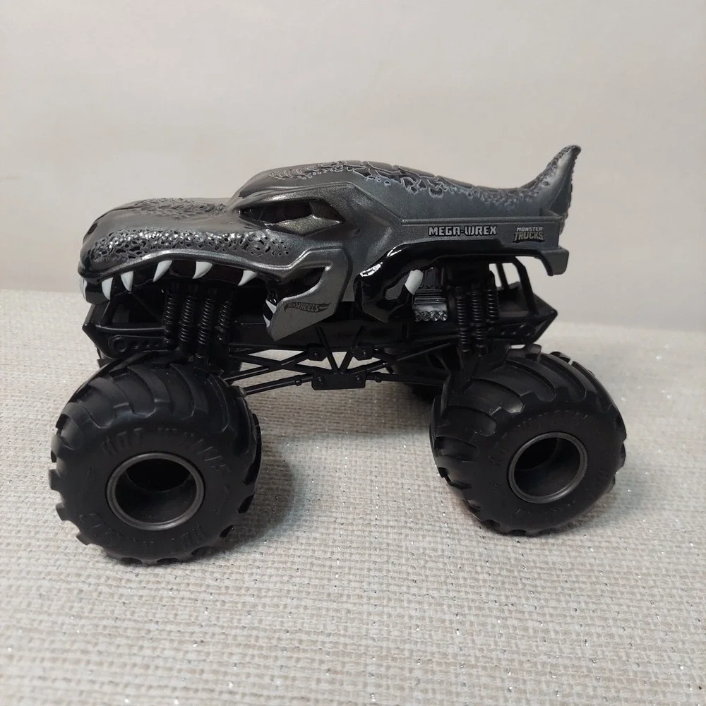 Hot Wheels Monster Trucks Mega-Wrex 1:24‎ Scale Die-Cast Dinosaur Mattel 2016